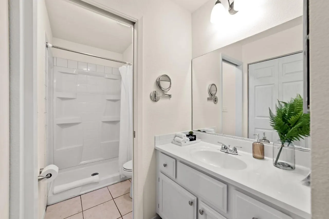 Delightful 4Br Home Nr Downtown Reno W Fireplace 0*,  United States